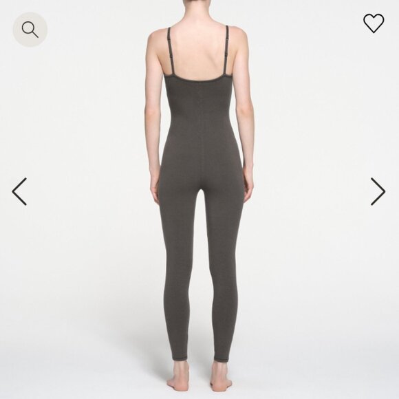NWT SKIMS Outdoor Cami Catsuit - Picture 4 of 8